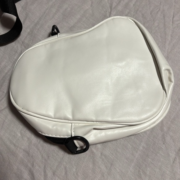 Ghost Bag - Picture 4 of 4